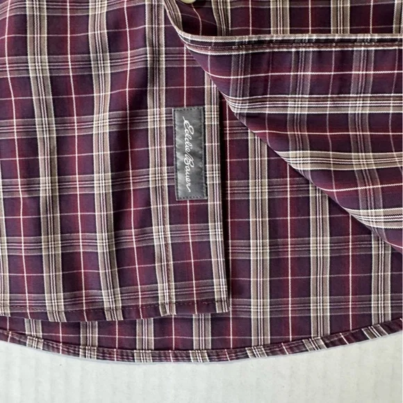 Eddie Bauer Men's wrinkle free relaxed fit plaid button up - Picture 3 of 5